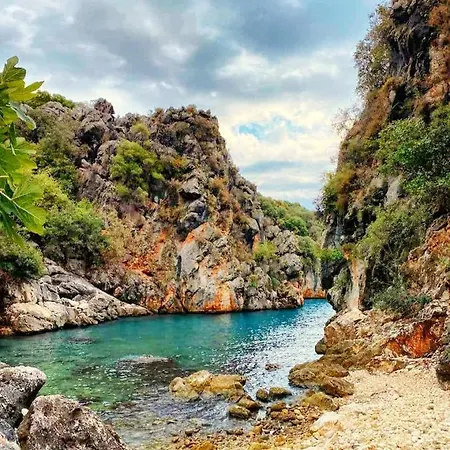 Istlada Tas Ev - Kekova View Kapakli